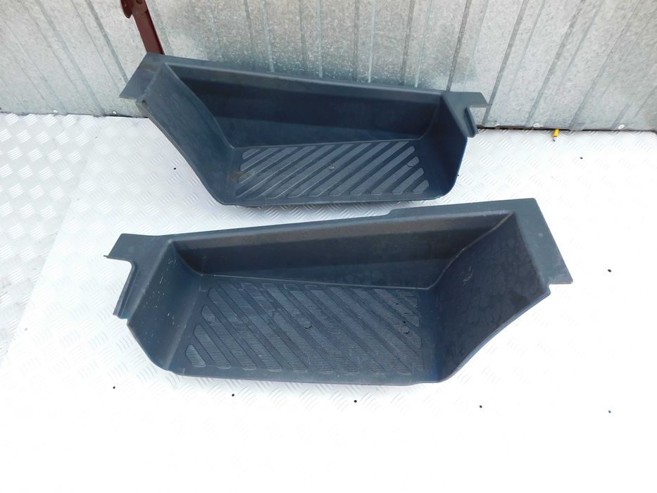 Mercedes Sprinter 95-06r stopień stopnie wejścia plastikowe komplet 2
