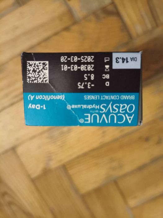 Soczewki kontaktowe -3.75 8.5