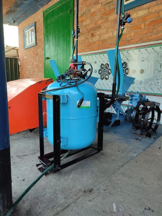 Продам обприскувач на 50л на мототрактор