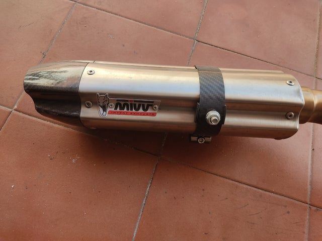 Escapes originais e de rendimento