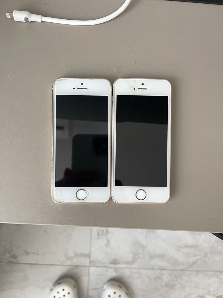 IPhone 5s и SE. Не включаются.