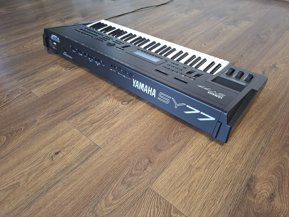 Yamaha SY 77 następca DX7