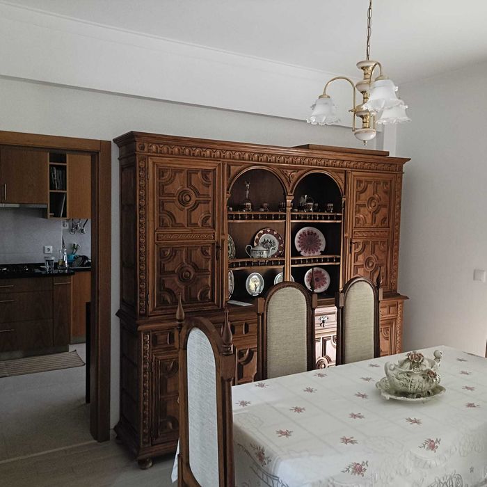 Carnaxide - Aluguer parcial de apartamento - Junto Centro Cívico