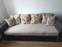 Sprzedam dużą sofę z poduszkami bardzo duża powierzchnia spania