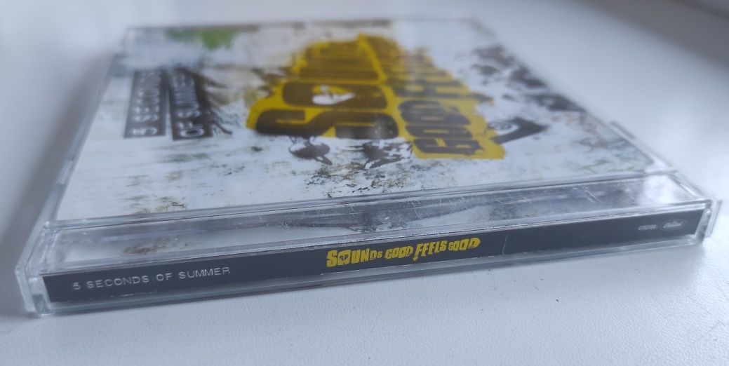 Фирменный CD 5 Seconds Of Summer. 5SOS
