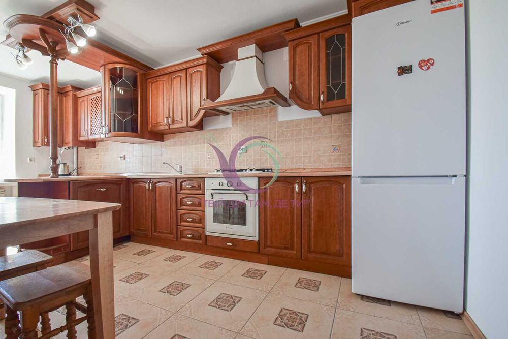 Оренда 3-к. квартири на вул. Тиха 6