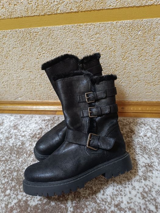 Зимові черевики 39р