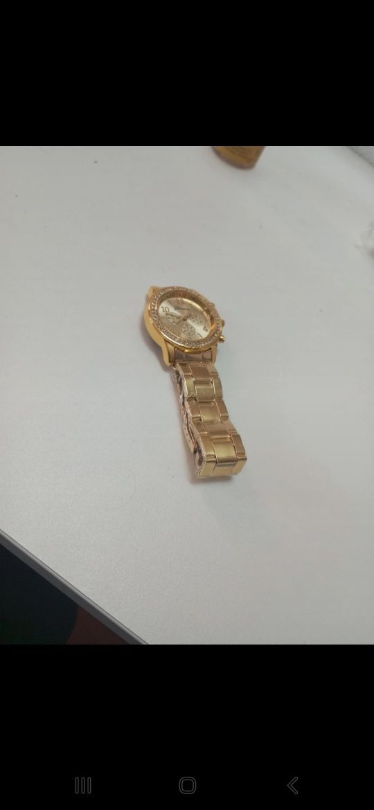 Relogio para mulher, elegante, novo