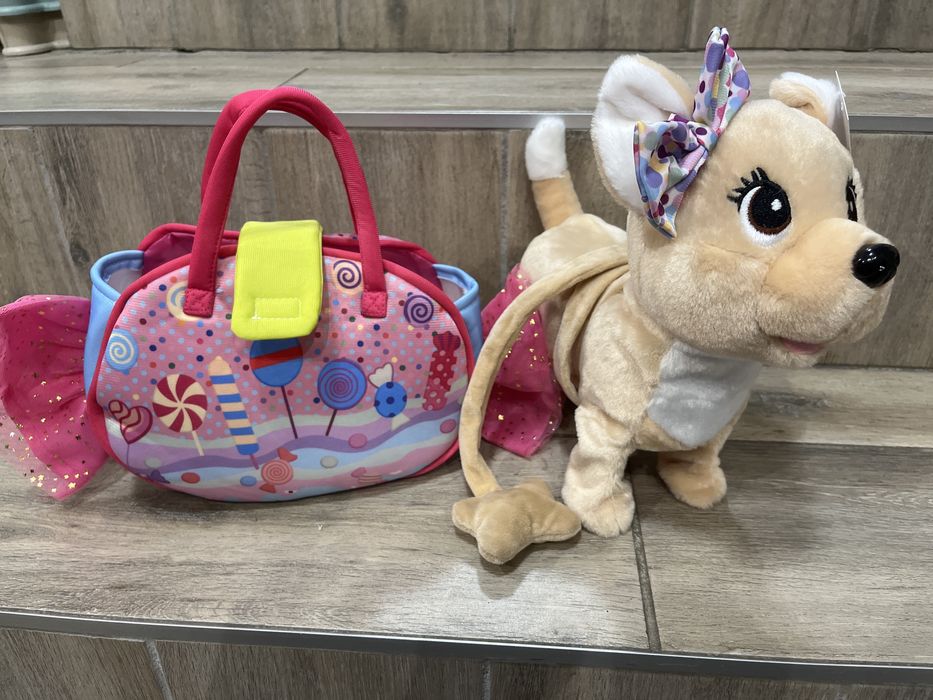 Собачка в сумочці , музична , на поводку , ходить