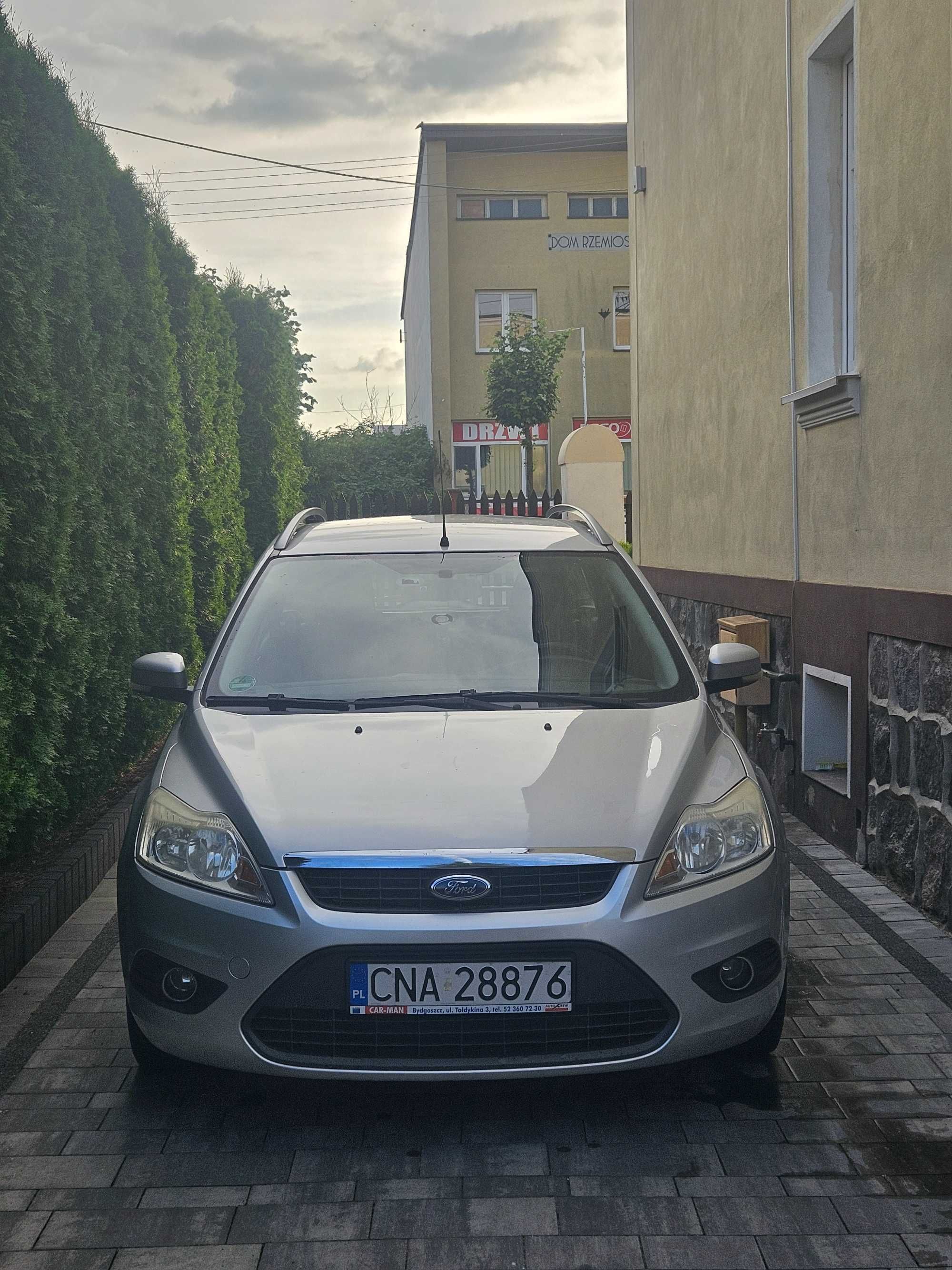 Ford Focus 1,6 Ambiente 2009 rok