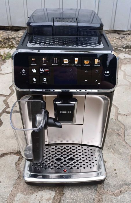 Кофемашина кофеварка Саеко Филипс Saeco Philips EP5447 LatteGo