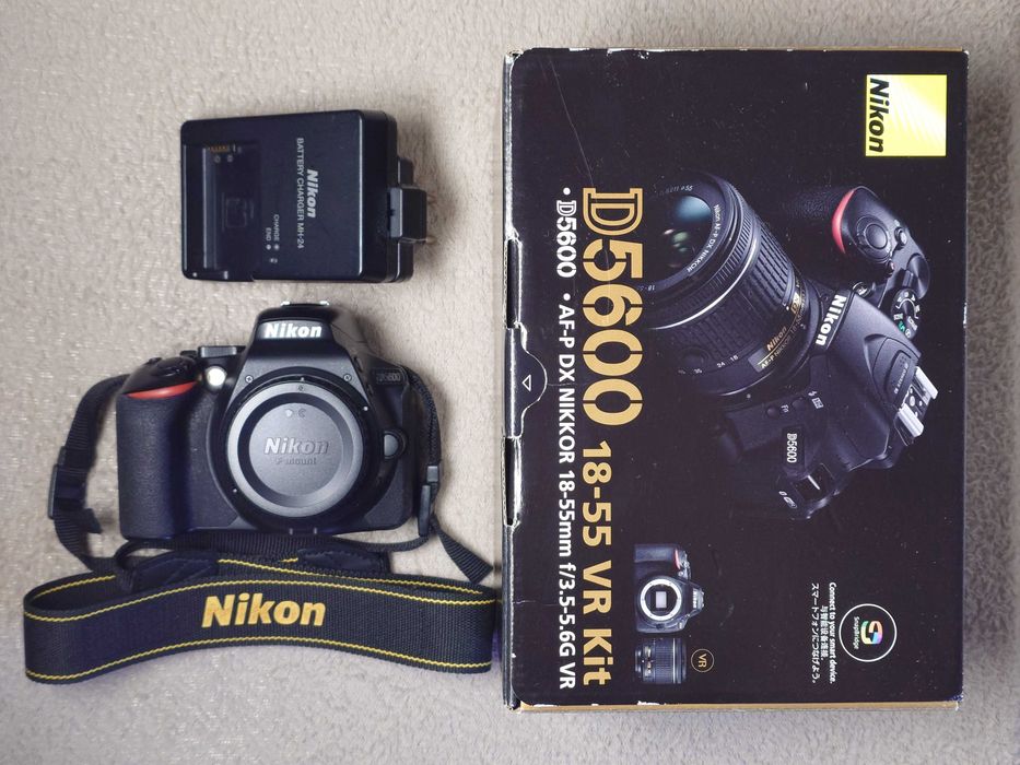 Nikon D5600 korpus/body