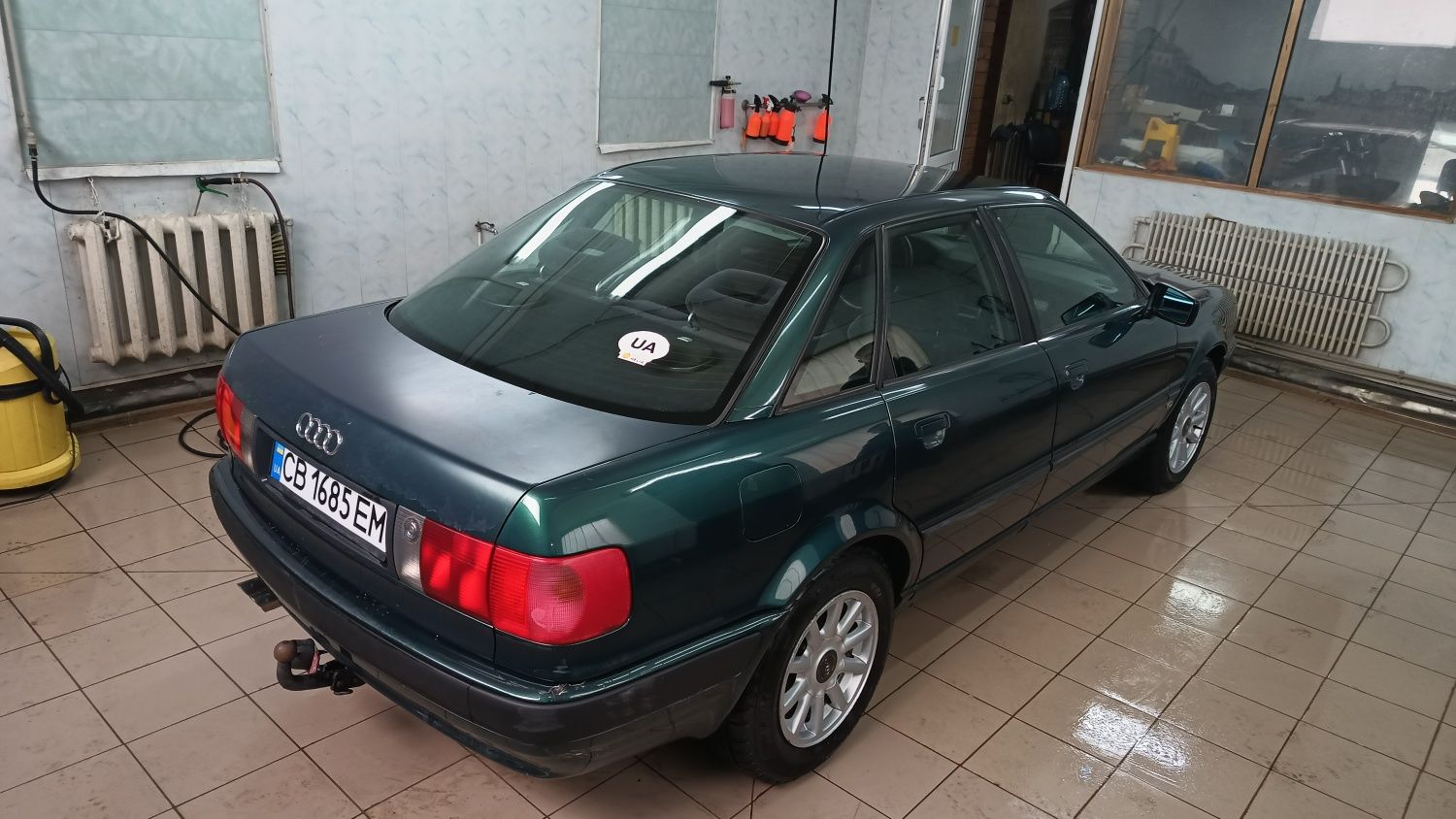Audi 80; 2,6 газ/бензин, avtomat