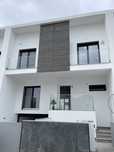 Particular - Moradia T4 com Piscina