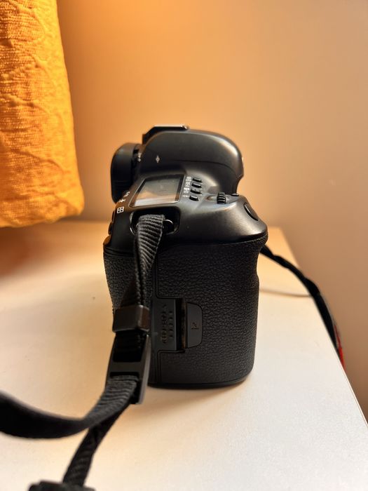 Canon 5D mk iv em bom estado