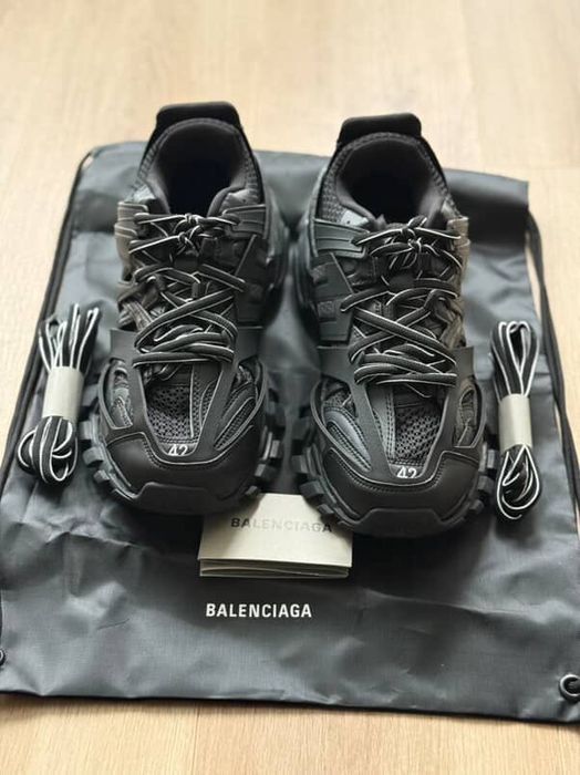 Balenciaga Track 1 Black