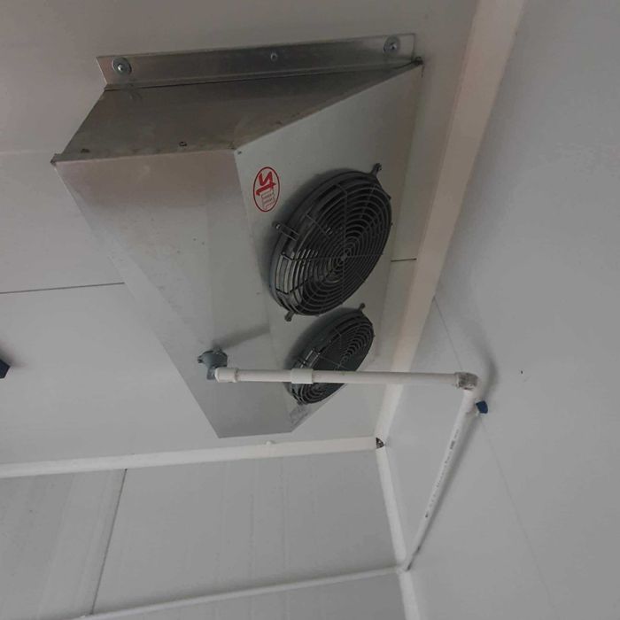 komora chłodnicza z agregatem 2.30x 2,60 drzwi90 chłodnia stacjonarna