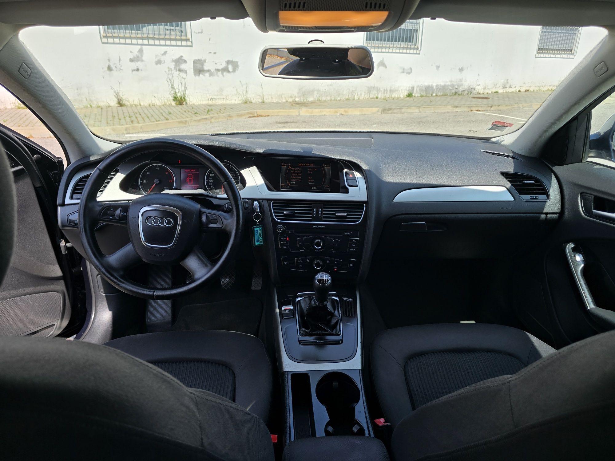 Audi A4 Avant 2.0 TDI 143cv Nacional Impecável