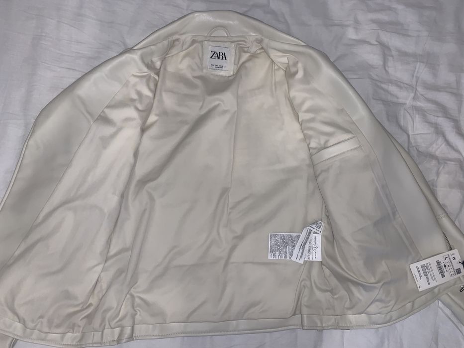 Байкерская куртка из экокожи. Zara косуха