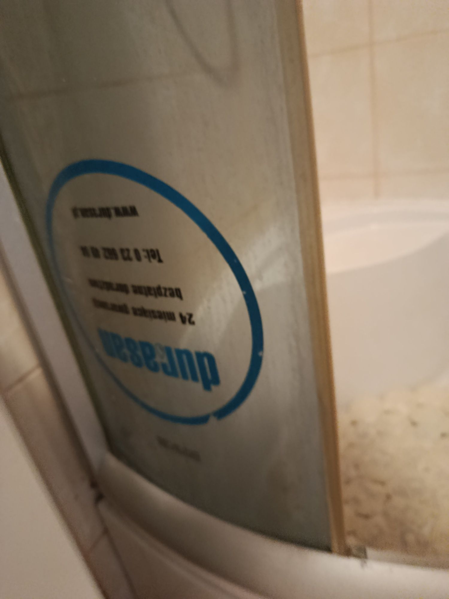 Oddam kabinę prysznicową
