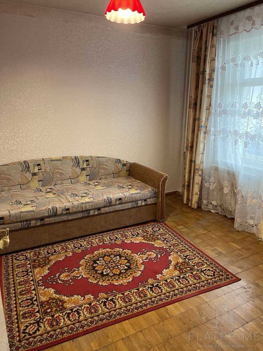 Продам 3к Ревуцкого 29а Харьковский массив Позняки