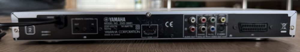 DVD Yamaha Modelo S-661 com comando