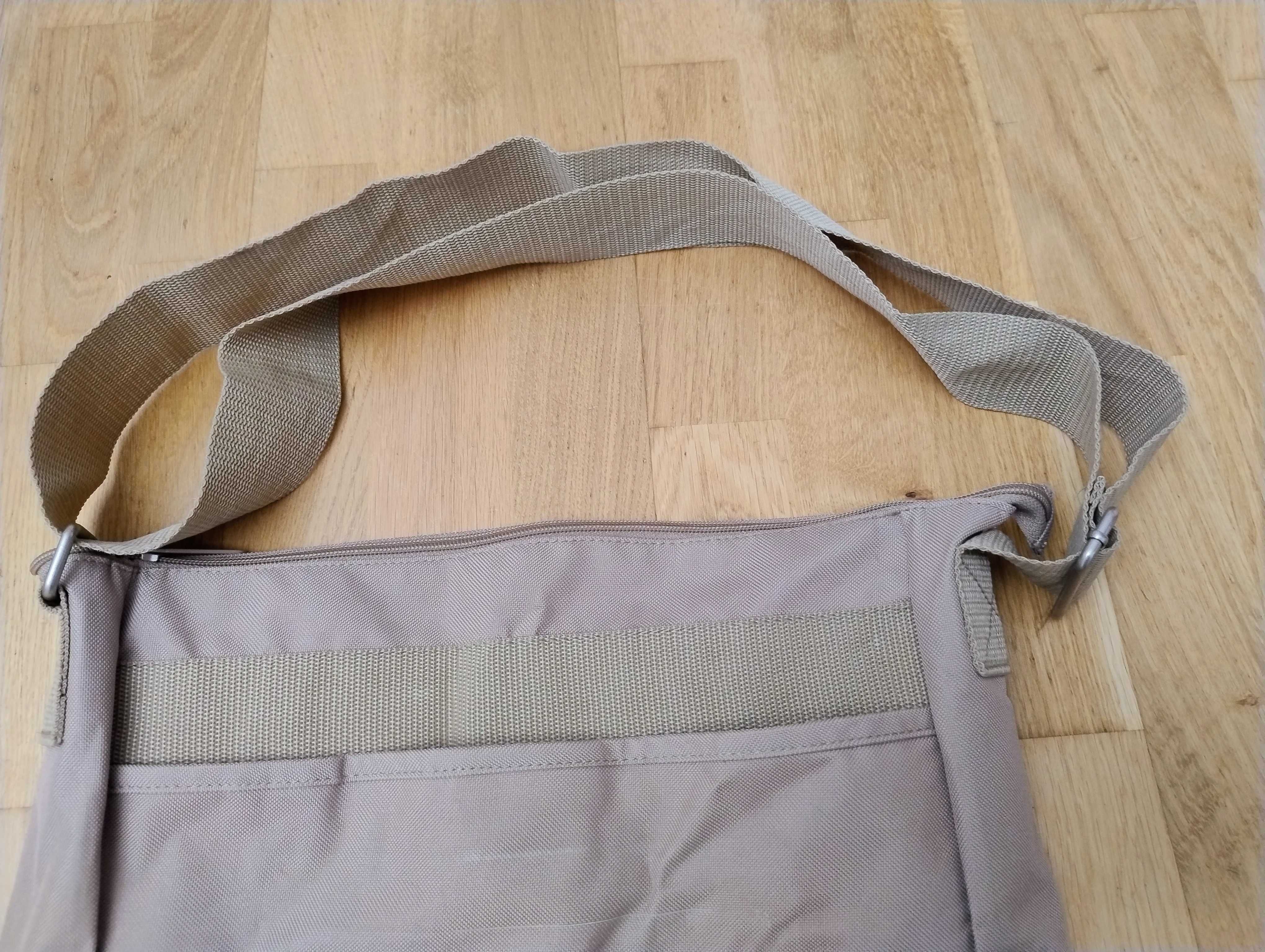 Torba na ramię Bag Base solidna praktyczna regulowany pasek unisex