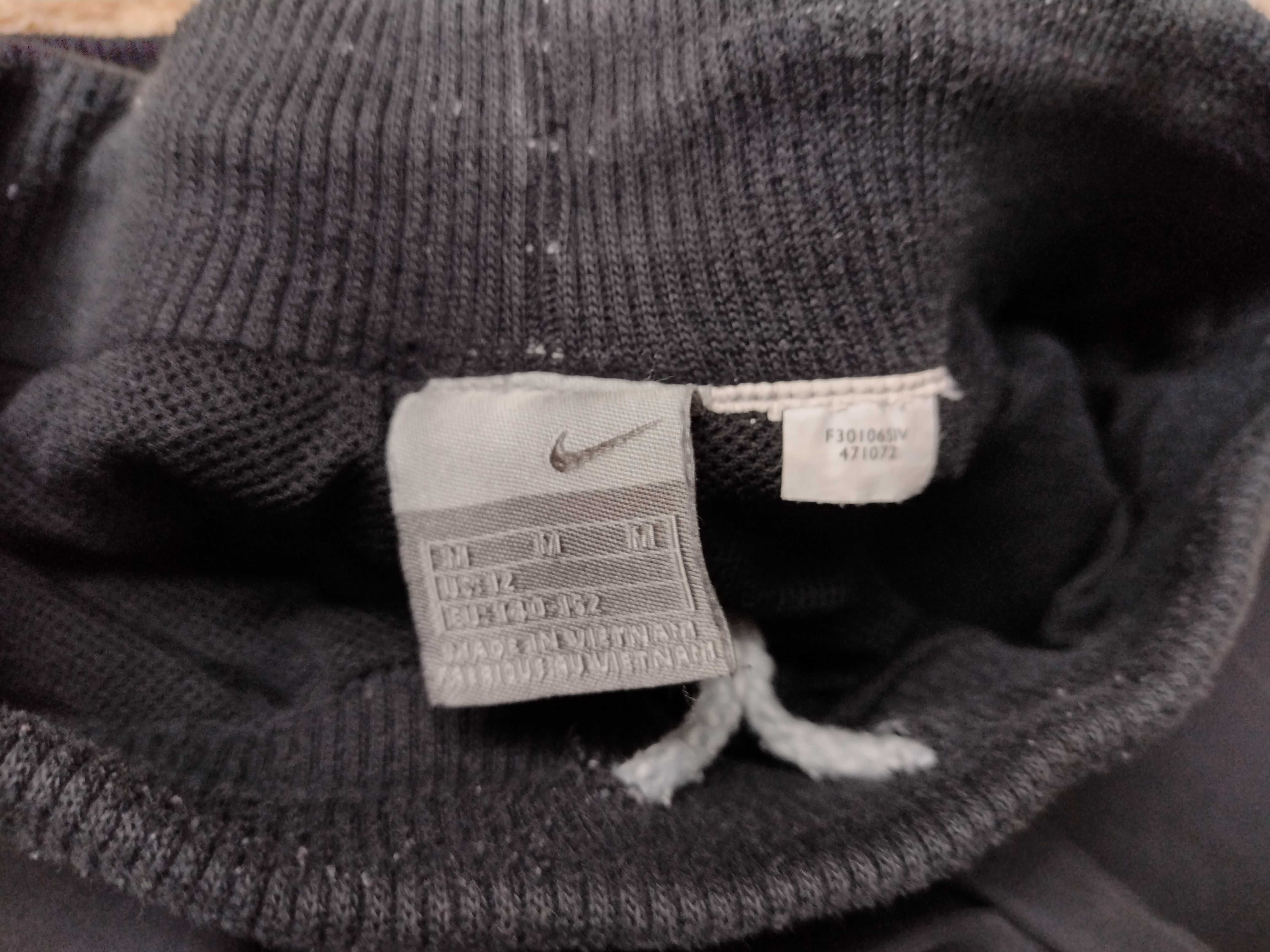 spodnie Nike dla chłopaka 152-158
