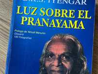 Luz sobre el Pranayama - IYENGAR