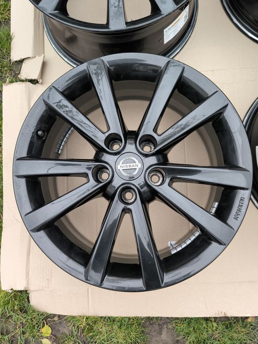 Диски Nissan r17 оригінальні з Європи