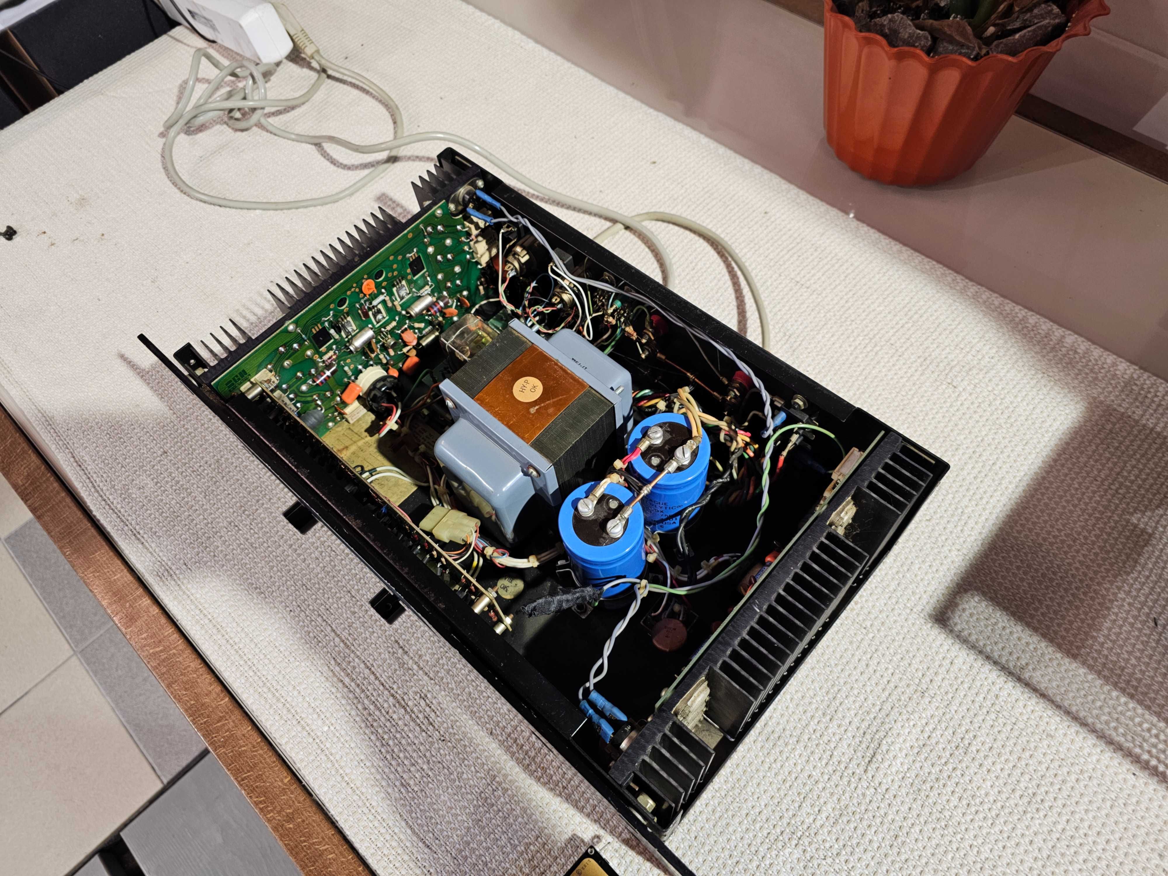 Підсилювач BGW 250E Professional Power Amplifier