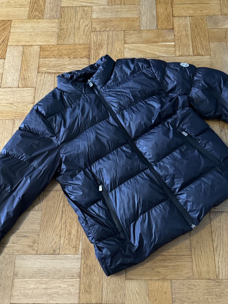 Пуховик moncler