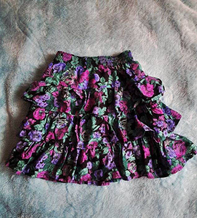 Spódniczka dziewczęca z falbankami