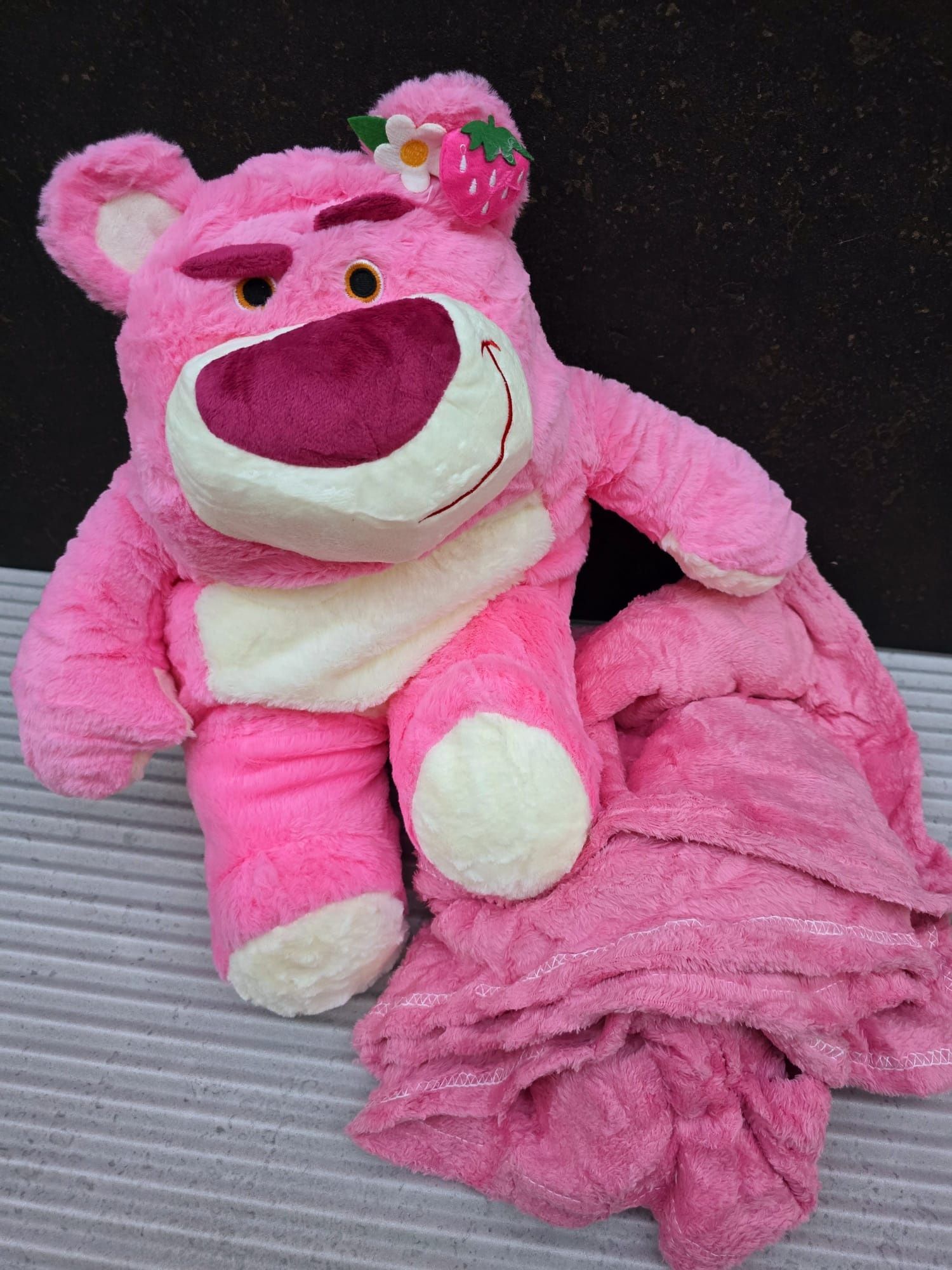 Nowy różowy pluszak maskotka z kocykiem Miś Misiu - zabawki