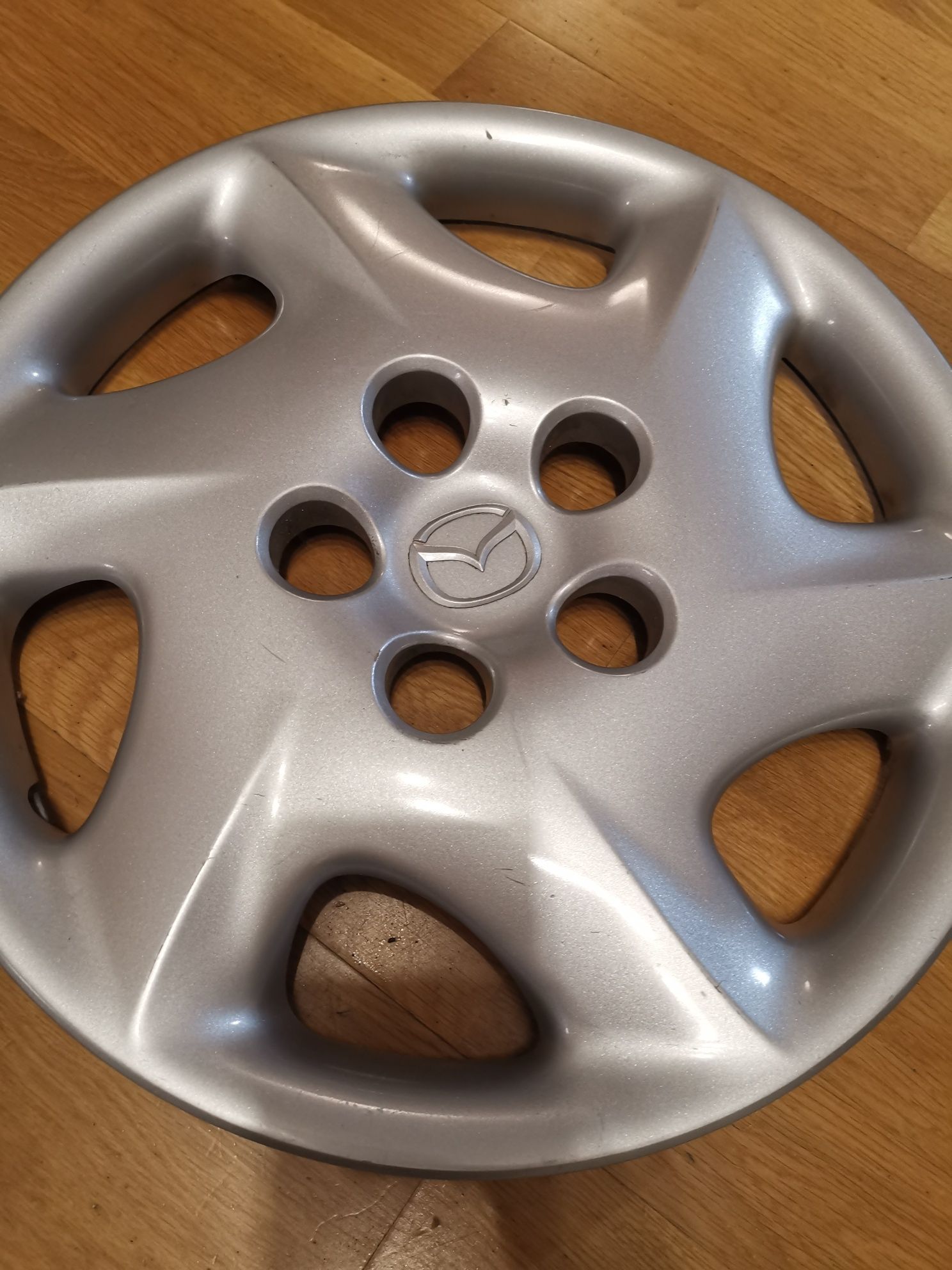 Kołpaki 15 cali oryginalne Mazda 626-2sztukii