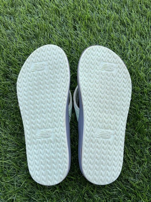 Klapki japonki New Balance rozm. 35 (wkładka 23 cm)