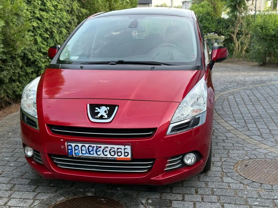 Peugeot 5008 Sprzedam Peugeot 5008 z 2010 roku, wersja premium. Silnik 2.0 HDi