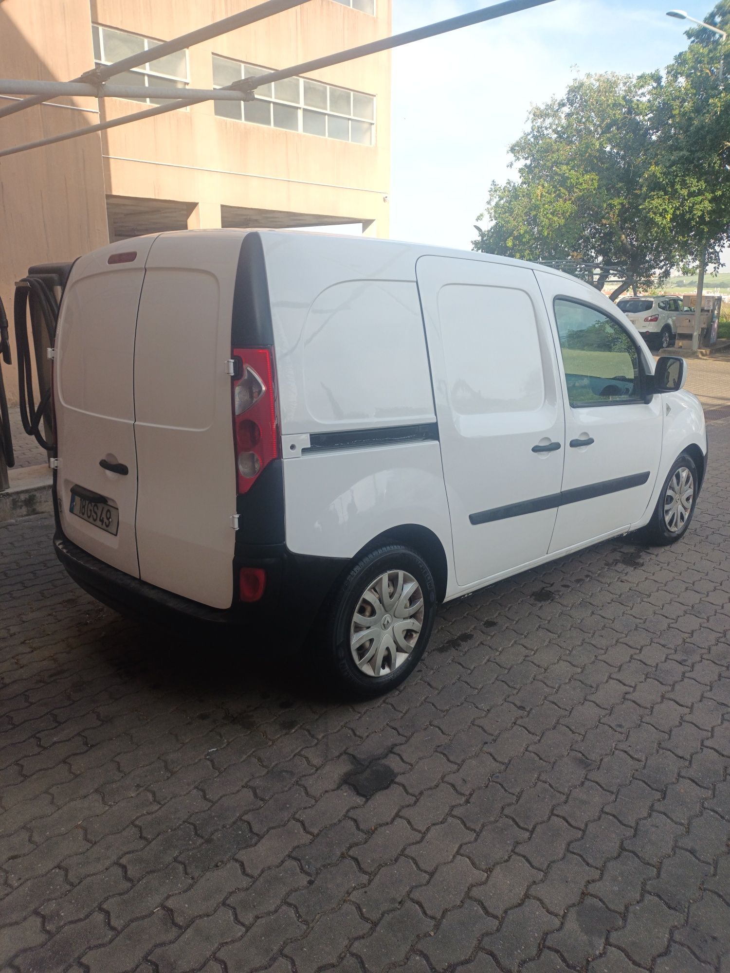 Renault kangoo 1.5 diesel pintura nova se encontrar um risco tiro 100e