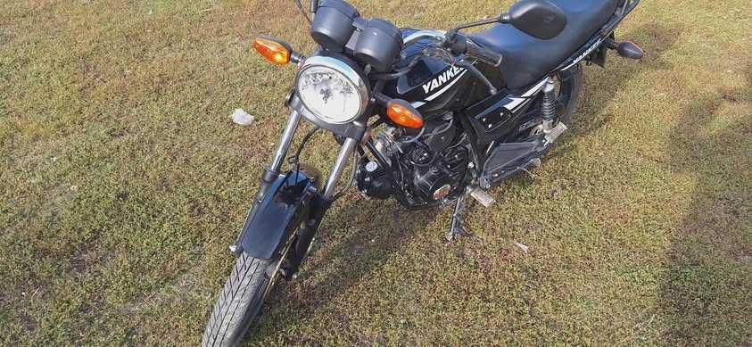 Motorower Benzer Yankee