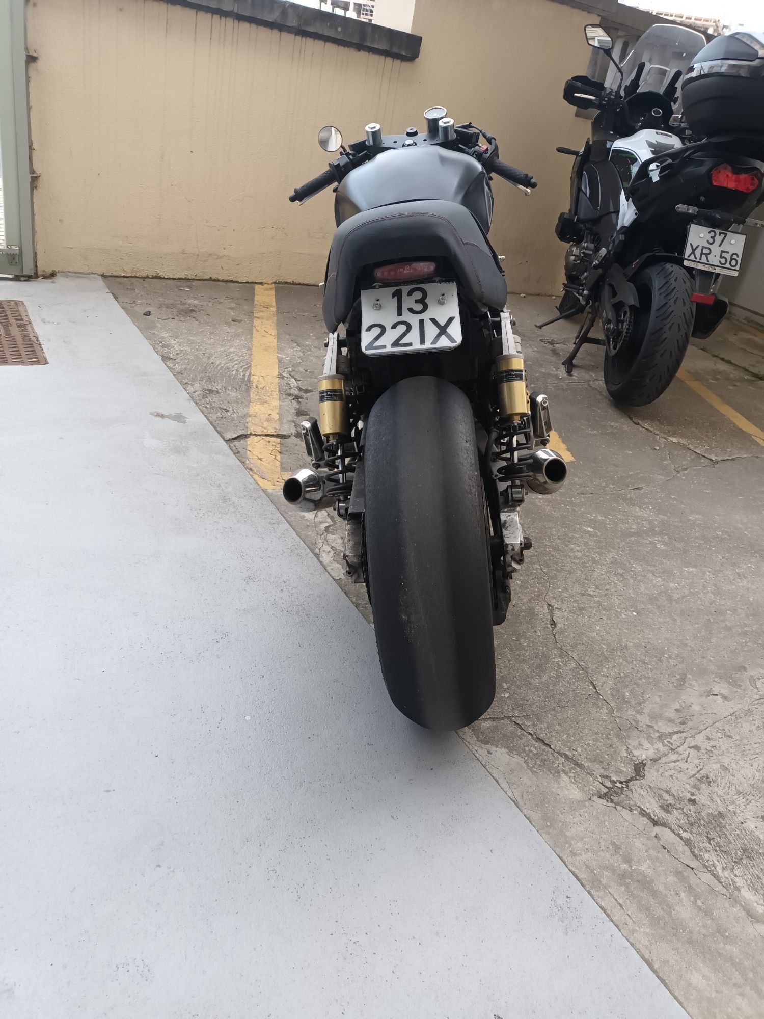 Yamaha  xjr Caferace vendo / troco