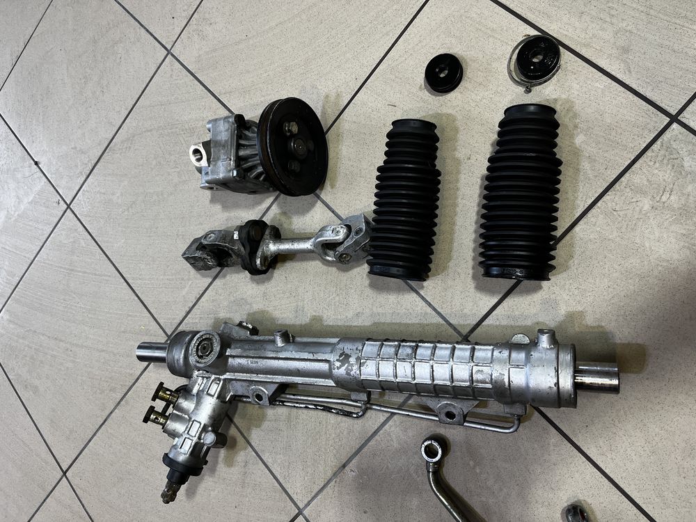 BMW E30 wspomaganie maglownica pompa 325i 320i 318i przekładnia 323i