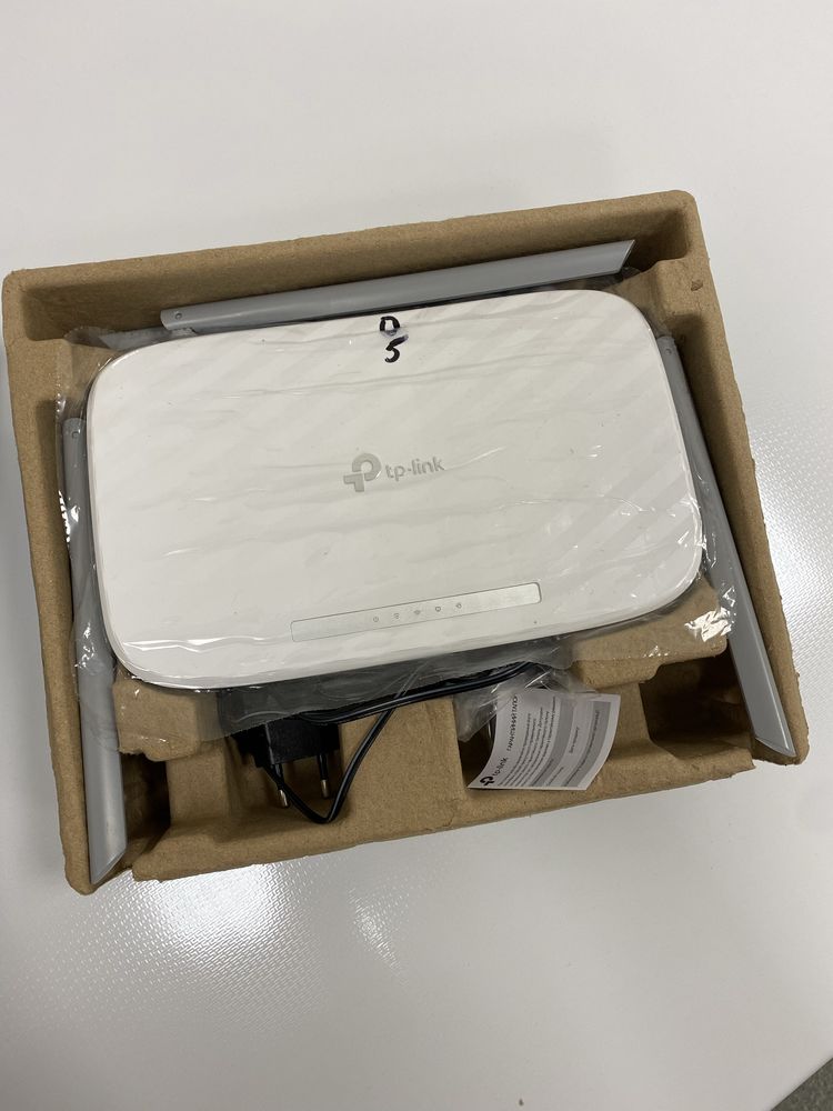 Маршрутизатор TP-LINK EC220-G5 WiFi5 / AC1200 / 1 Гбіт/с