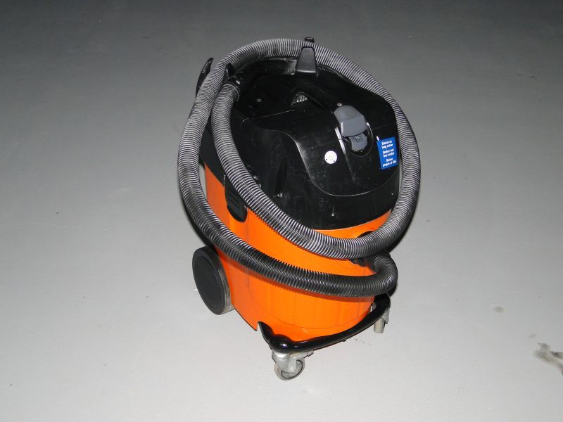 Odkurzacz Przemysłowy Budowlany KARCHER NT 45/1 z otrząsaczem Germany