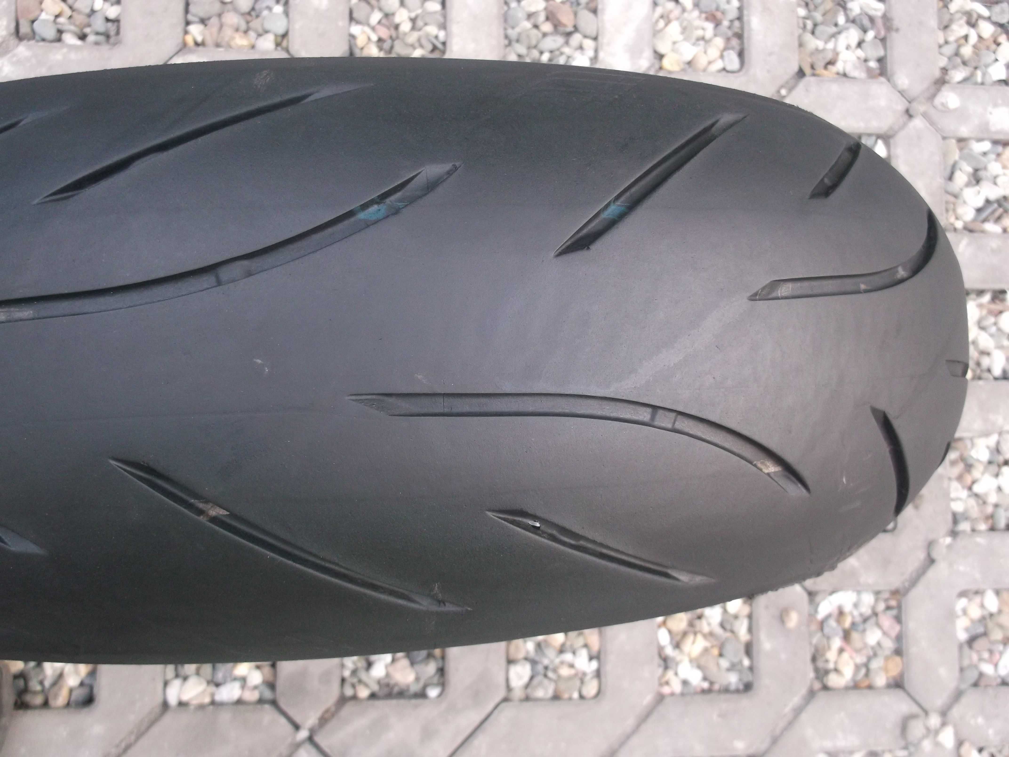 opona 180/55ZR17	73W Bridgestone Battlax Hypersport S21 dot3721 2,5mm