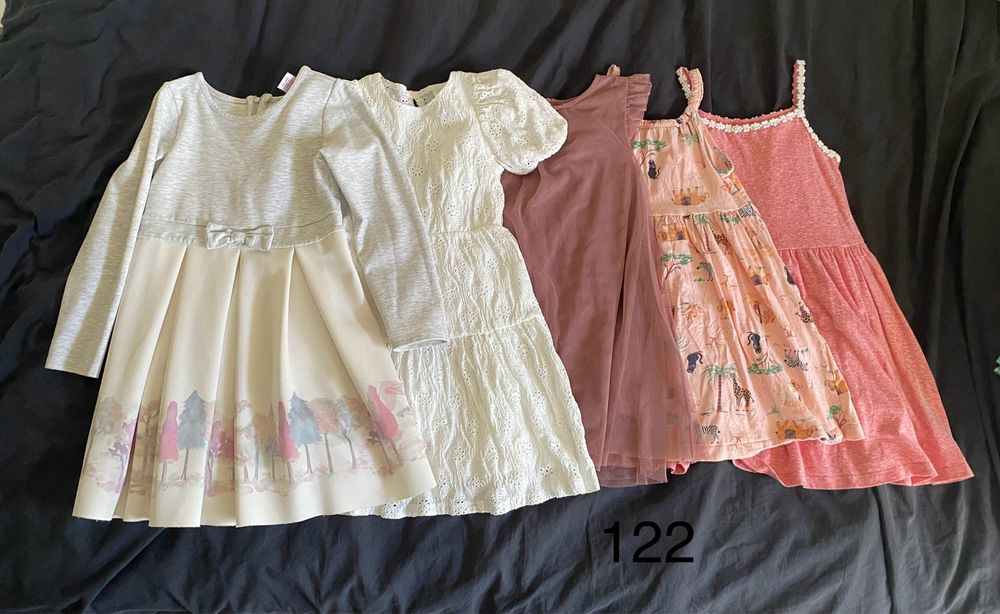 Sukienki h&m zara next pepco sinsay 122/128 zestaw