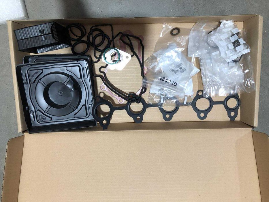 Прокладки двигуна комплект Citroen/Peugeot 0197AV. Прокладка двигателя