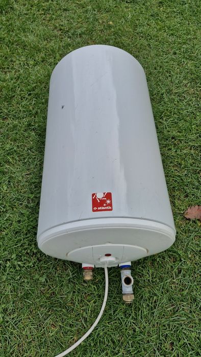 Bojler elektryczny 30 l.