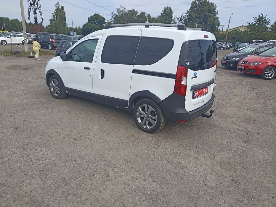 Dacia Dokker Stepvay 1.5 дизель 66 кВт 2015 р