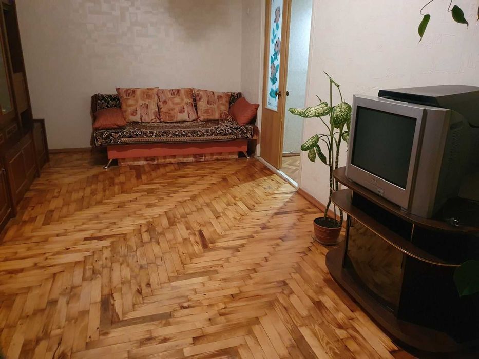 Продам 2-комнатную квартиру в Космическом районе на 6 этаже 18000 $