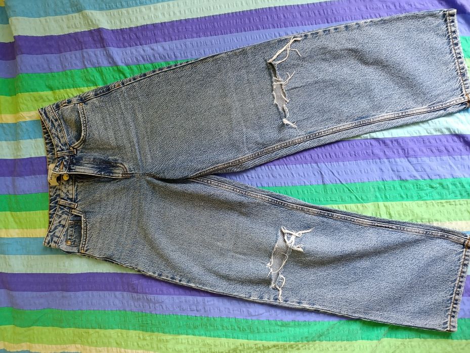 Стильні жіночі джинси